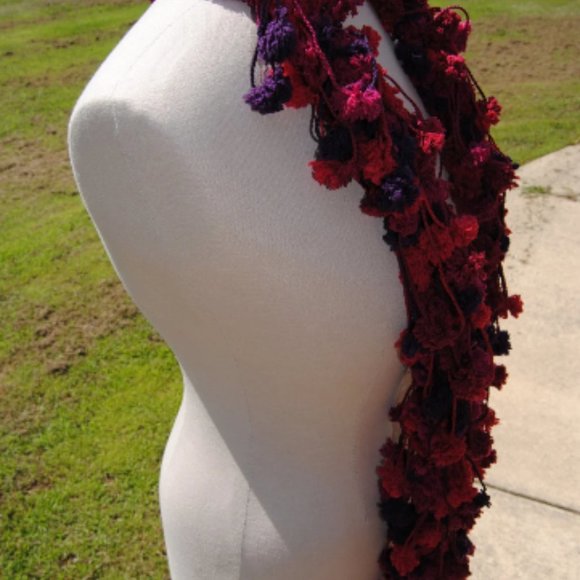 Crochet Pink and Purple PomPom Loop Scarf/New - Picture 4 of 4